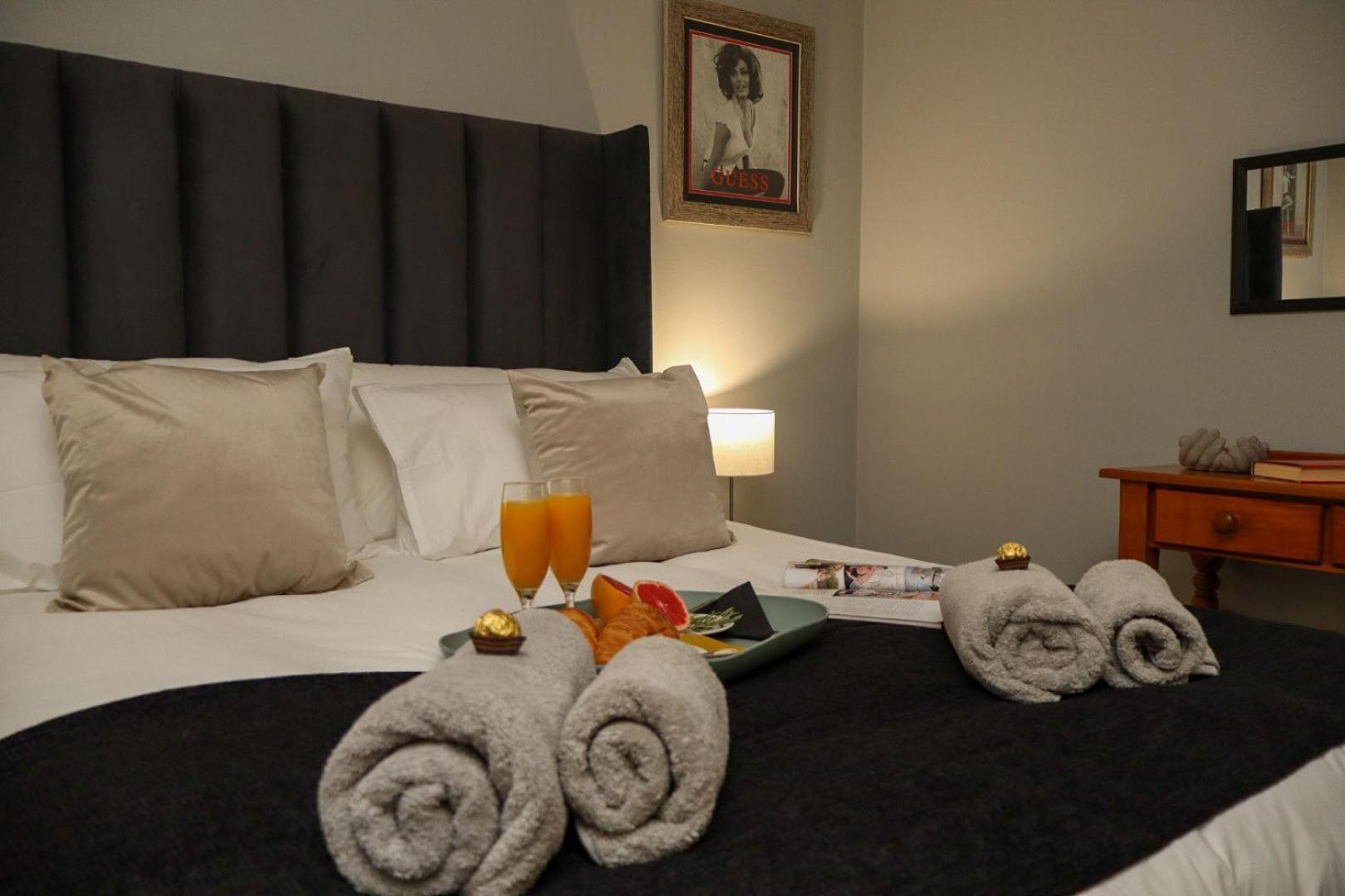 The Lantern Guesthouse Bloemfontein Esterno foto